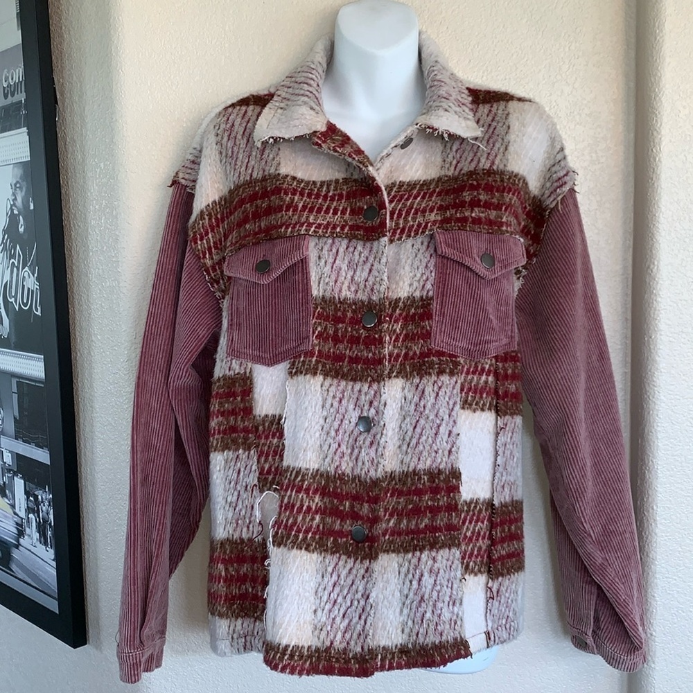 Pols jacket women's L corduroy plaid, fleece, button front, pockets. Shacket euc - Picture 3 of 17
